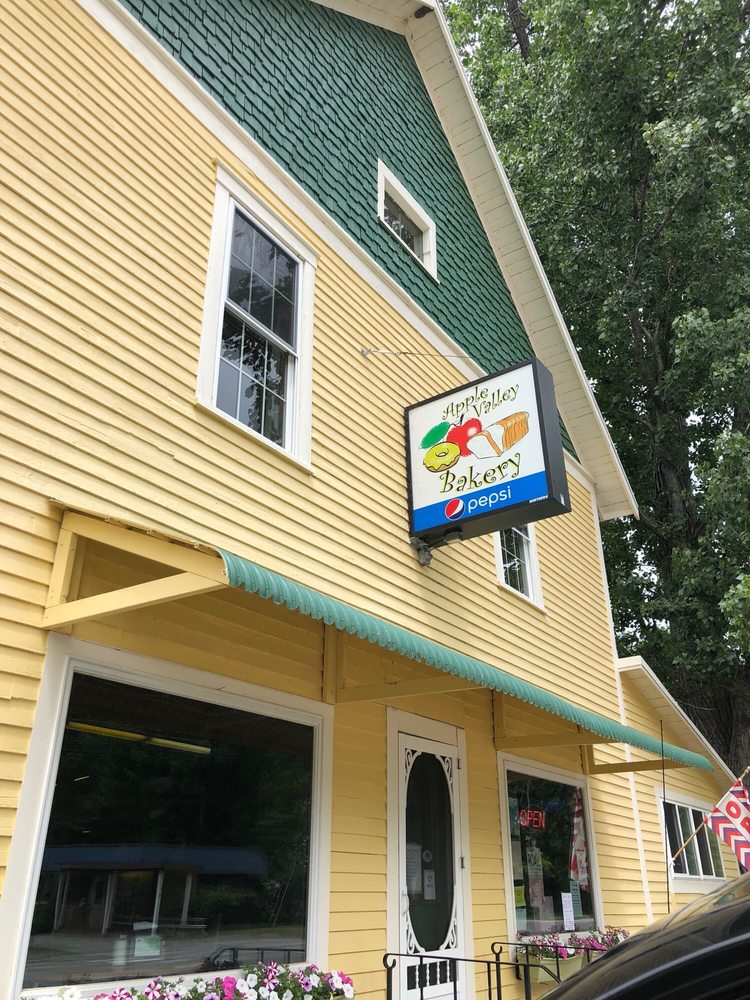 Apple Valley Bakery Bakeries 829 Main St, Monmouth, ME Restaurant