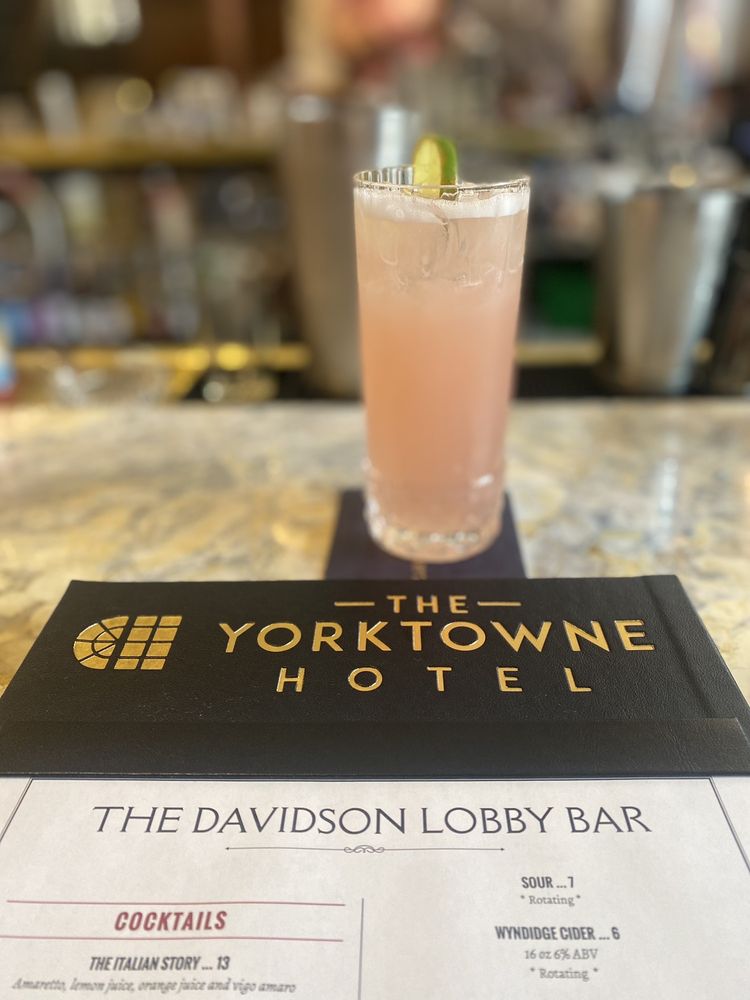 Davidson Lobby Bar and Restaurant