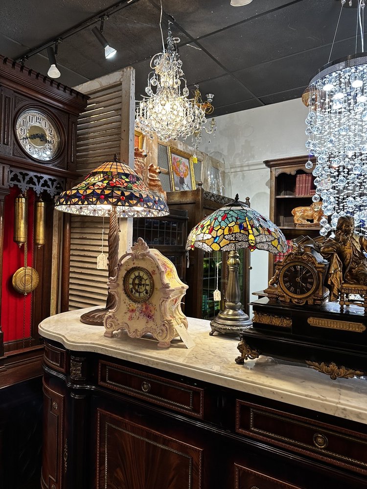 Chocolate Angel Cafe & Tea Room - High Street