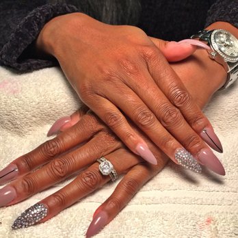 Artistic Nails & Spa - 61 Photos & 57 Reviews - Day Spas - 701 W 36th