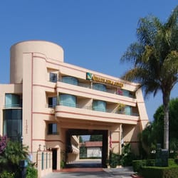 Quality Inn Suites Closed 12 Reviews Hotels 11043