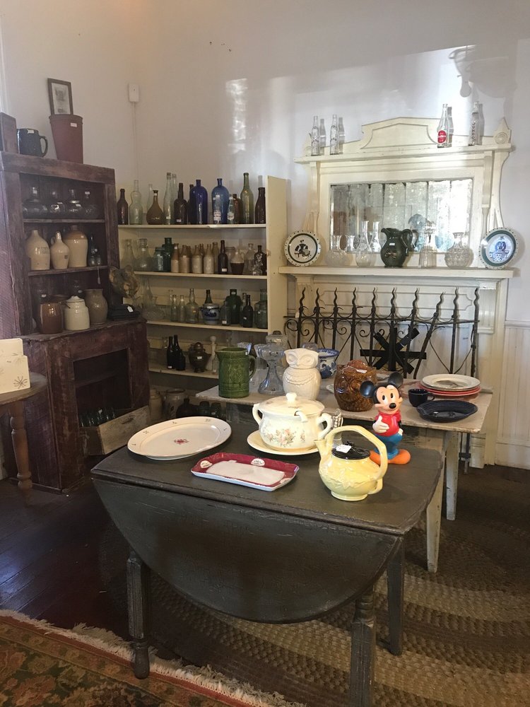 Taylor's Creek Antiques & Collectibles