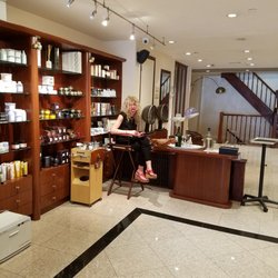 Jackie V 46 Photos Hair Salons 519 8th Ave Midtown West New Photo Of Jackie V New York Ny United States Products Area