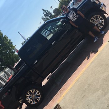 Lithia Ford Lincoln of Fresno 128 s & 134 Reviews