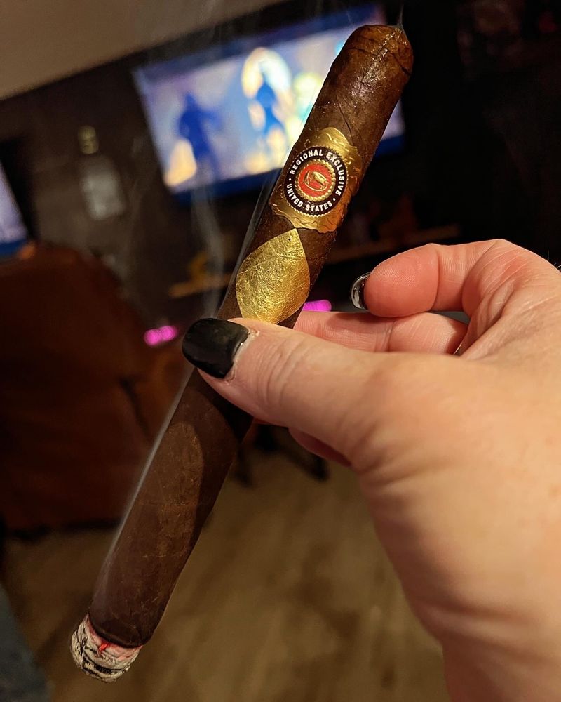 Traveling Bros Cigars