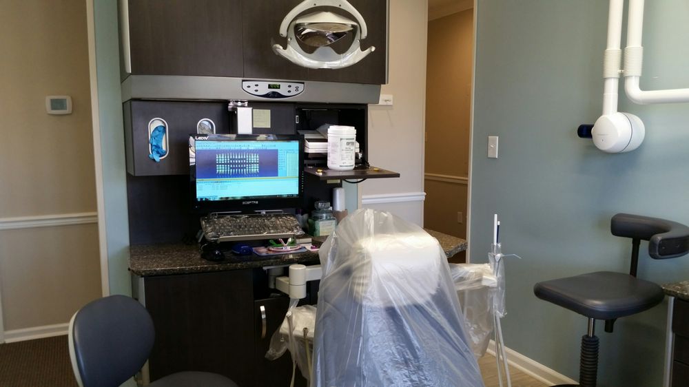 image of business Kenneth B Lewis, DDS