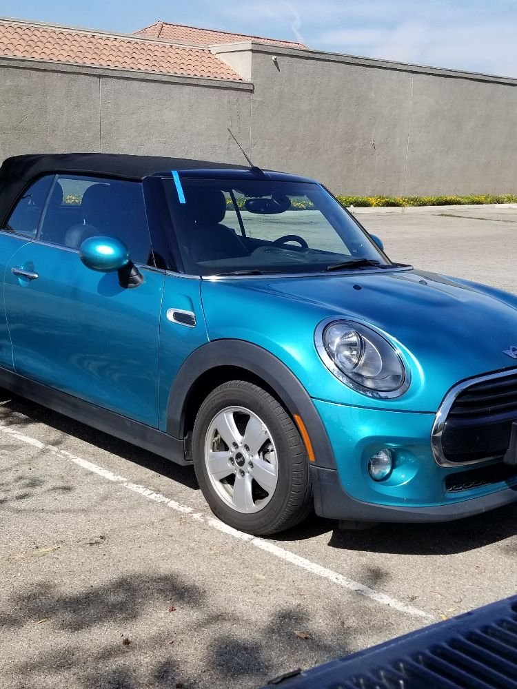Windshield Replacement On A 2016 Mini Cooper Convertible With Rain Photo Of Simi Valley Auto Gl Ca United States Windshield
