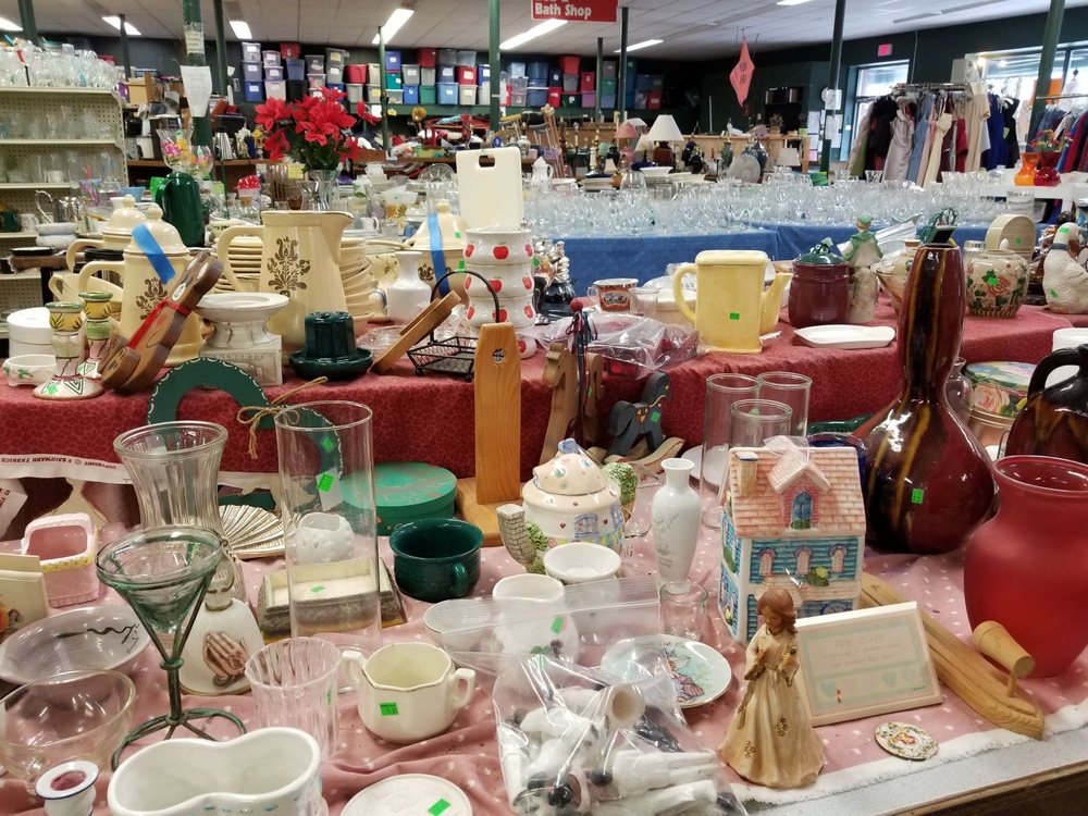 RAM'S Rack Thrift Shore