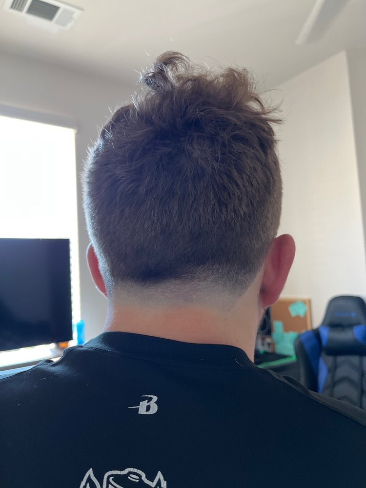 Bongos Barbershop and Salon