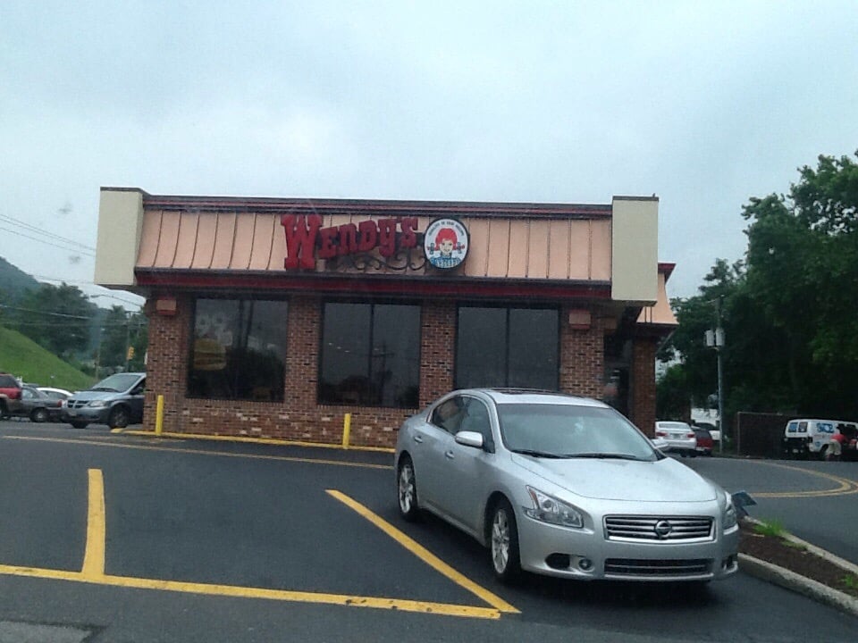 Wendy’s Fast Food 704 Greenville Ave, Staunton, VA Restaurant