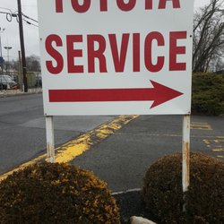Autoland Toyota Car Dealers 170 Rte 22 E Springfield Nj Photo Of Autoland Toyota Springfield Nj United States Look For This Sign