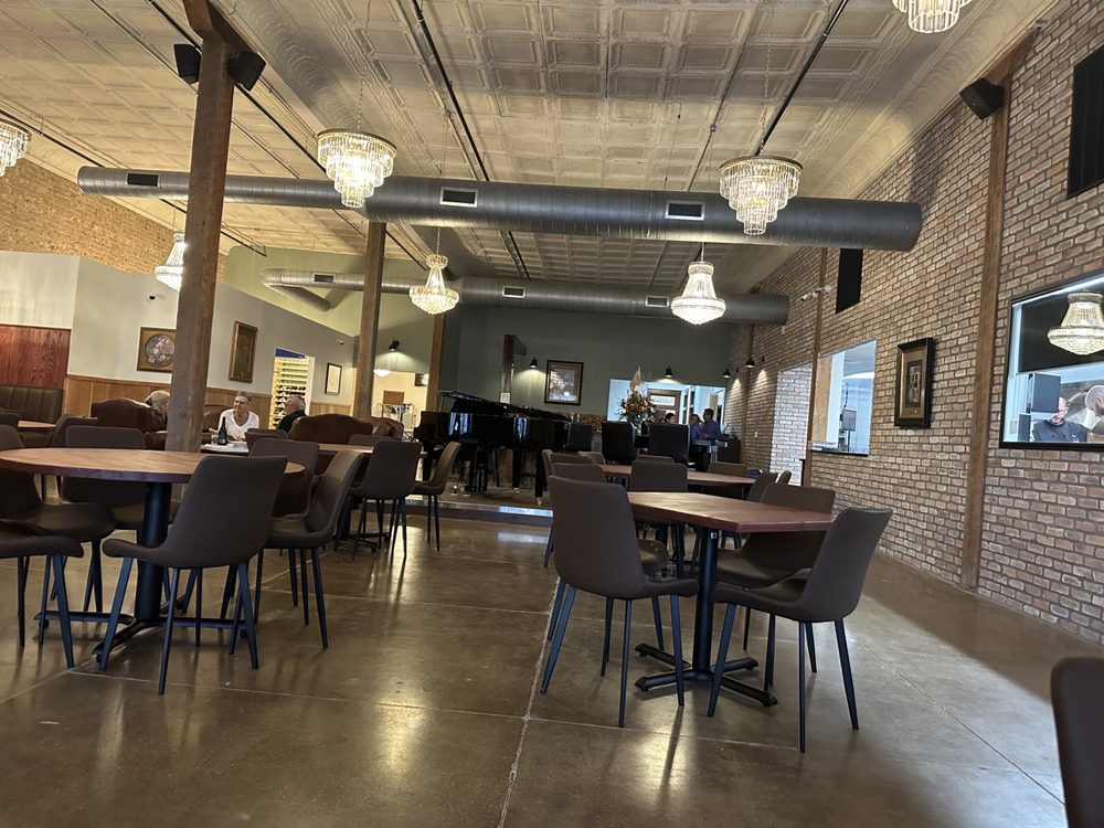 Brickhouse Pizza & Taproom