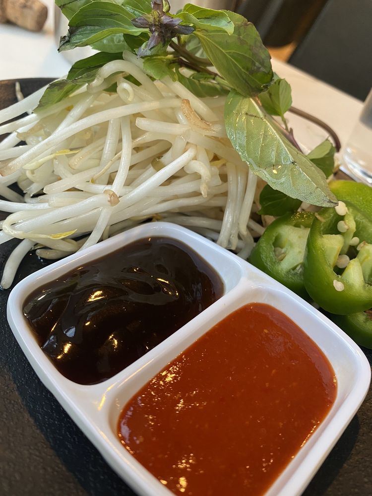 Hanna Asian Noodle Bar - Downtown