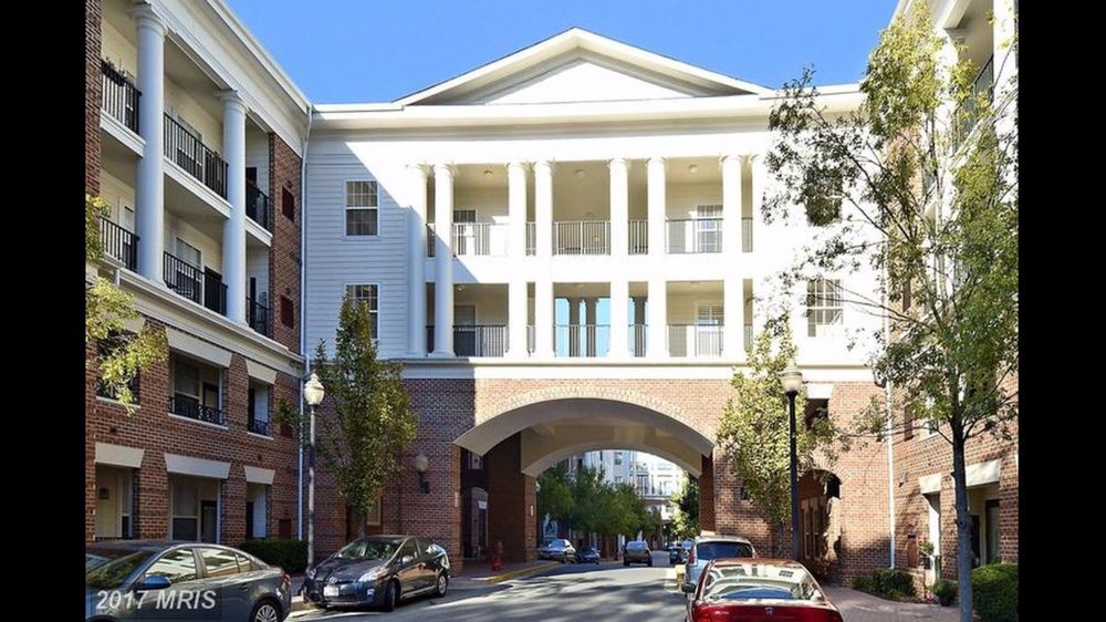 The Colonnade At Kentland