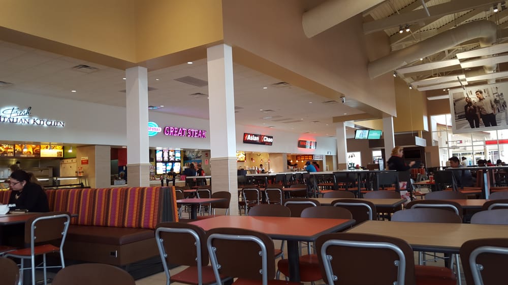 Clean food court at the Chicago Premium Outlets. Yelp