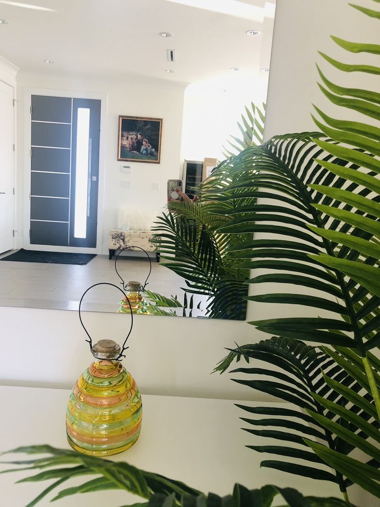 Frick's Glass & Mirrors