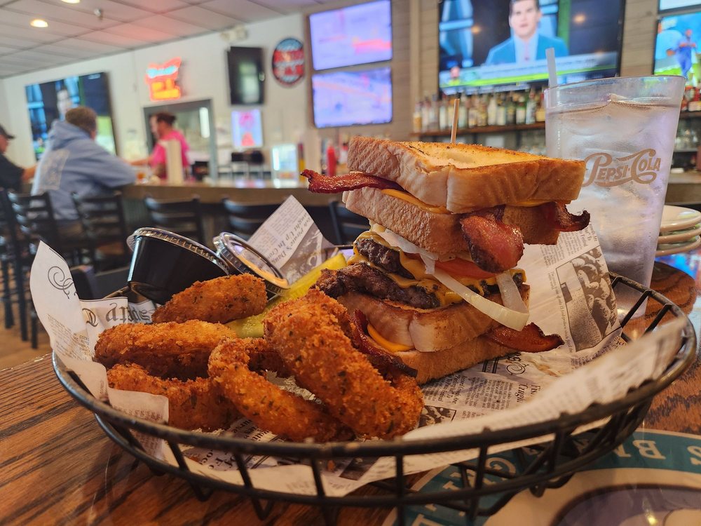 The Shark's Den Sports Bar & Grill