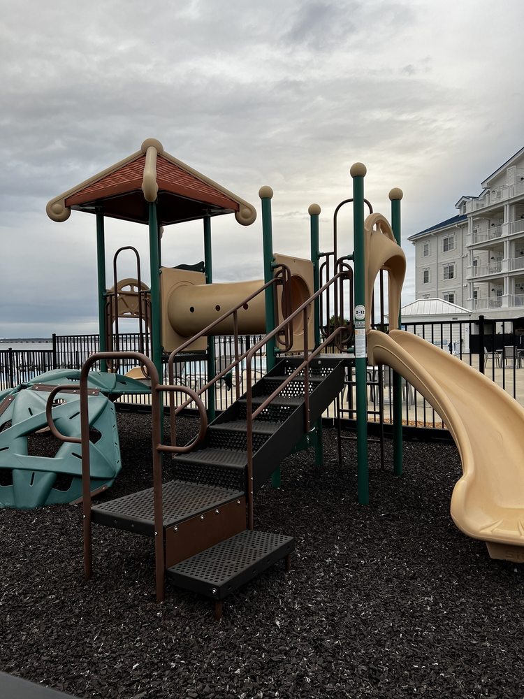 Waterside At the Point