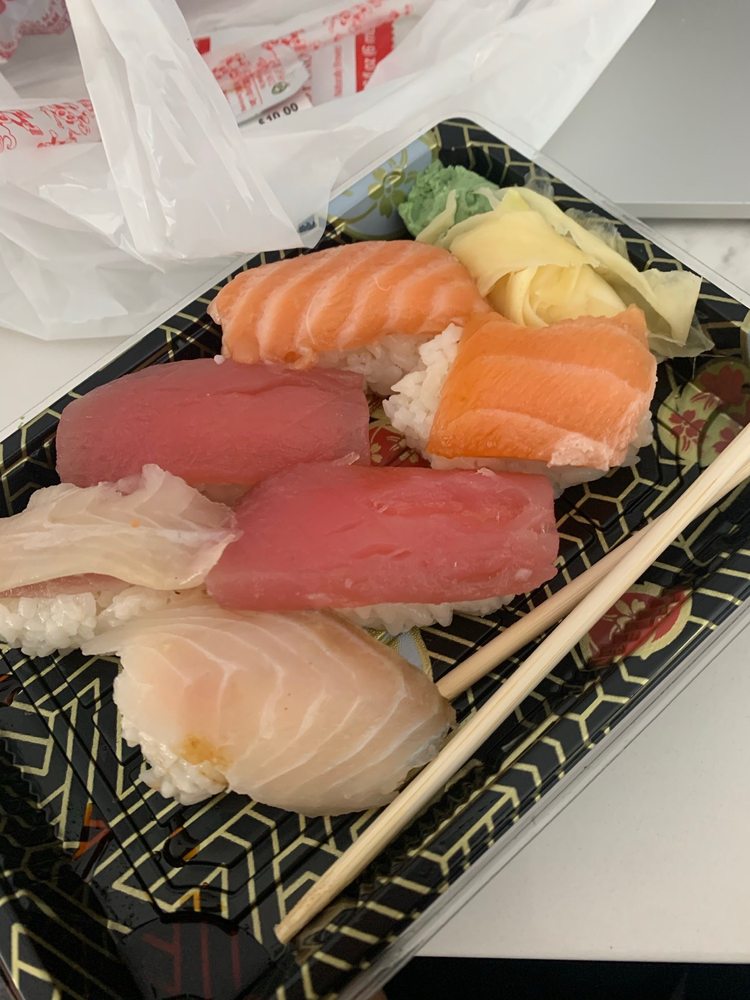 Lucky Sushi