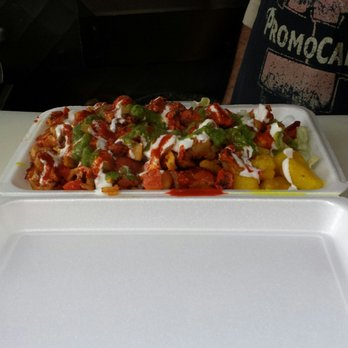 Farook Halal Food 28 Photos 20 Reviews 142 E 14th St Photo Of Farook Halal Food New York Ny United States En Over