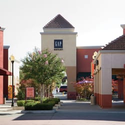 Nike folsom outlet Nov 30, · Welcome to Sawgrass Mills, the largest outlet and value retail shopping destination in the United States. With more than stores, including outlet locations from Nike, Tommy Hilfiger, Ralph Lauren and Gap, plus value retailers OFF 5th Saks Fifth Avenue, Bed Bath & Beyond, Target, Marshalls and electronics superstore, BrandsMart USA, Sawgrass Mills has everything from.
