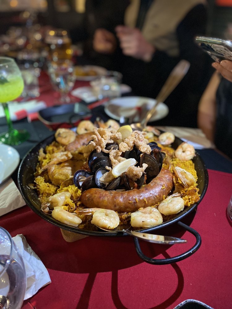 Cadena Restaurant & Tapas Bar