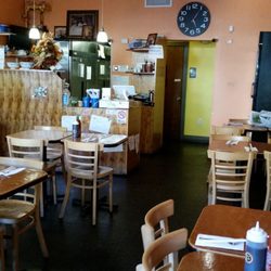 Pho Rice 142 Photos 148 Reviews Vietnamese 1780 Coventry Photo Of Pho Rice Cleveland Heights Oh United States Small Interior