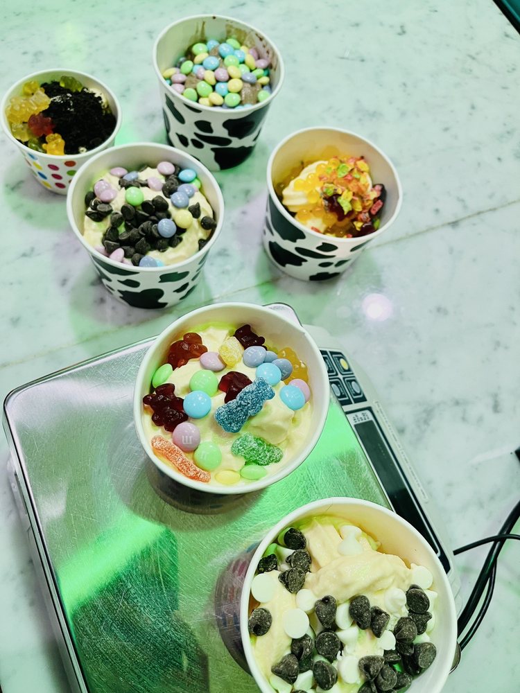 Berry Bear Frozen Yogurt
