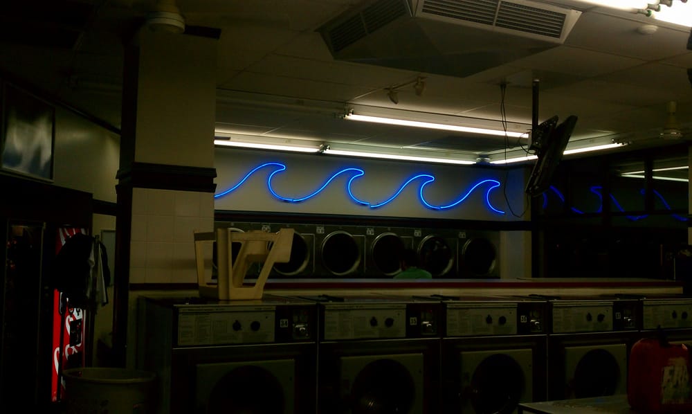 Blue Kangaroo Coin Laundry 2106 Vermont St, Blue Island, IL 2019