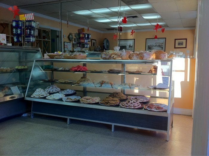Judy Lynn Bakery CLOSED 22 Reviews Bakeries 113 E Commonwealth