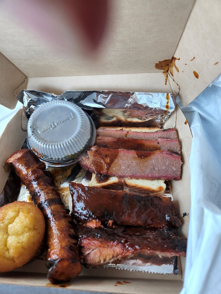 Famous Dave's Bar-B-Que