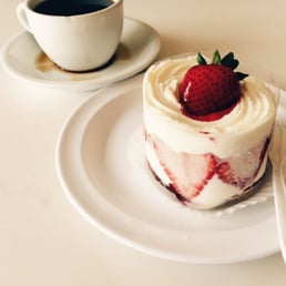 Elysee Bakery & Cafe - 252 Photos & 467 Reviews - Bakeries ...