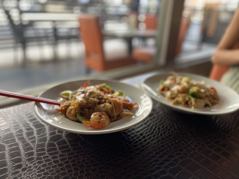 Thai Dishes on Broadway