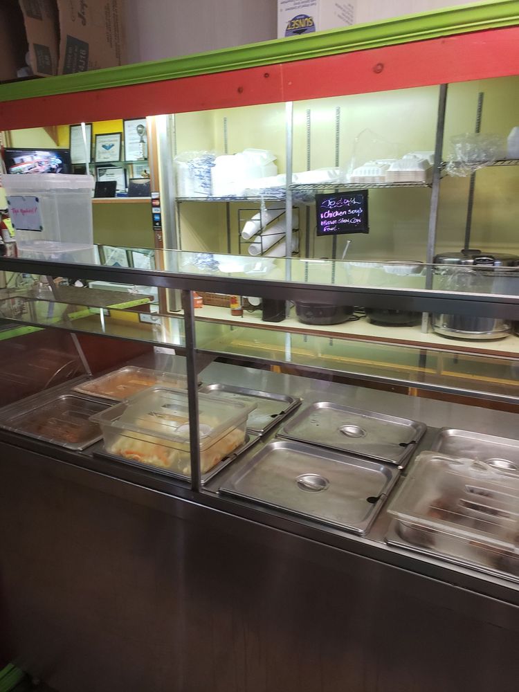 Miracles Jamaican Restaurant and Bakery