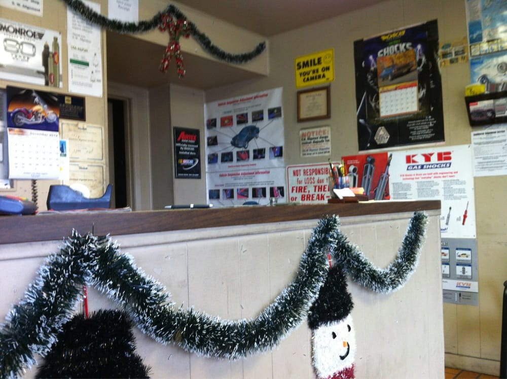 Christmas Decorations In The Tiny Waiting Room Front Area Yelp Photo Of Southwest Alignment Service Houston Tx United States Christmas Decorations In