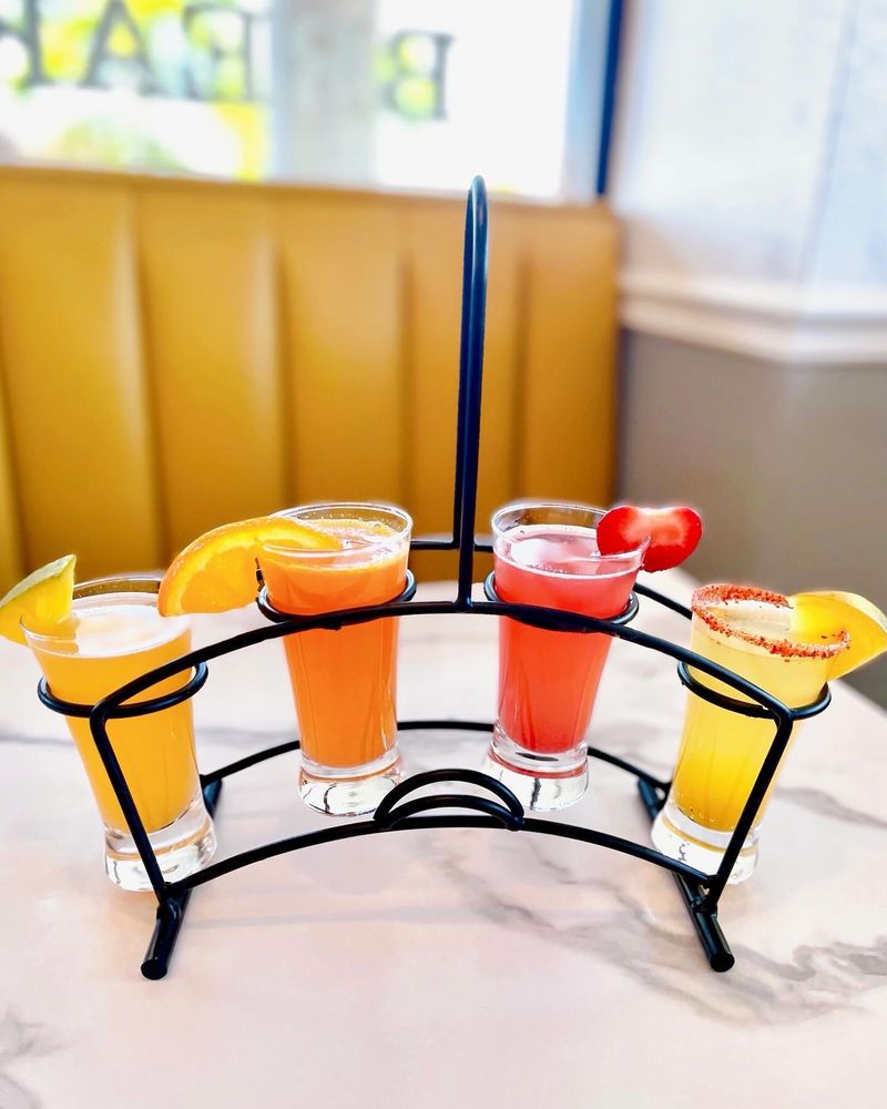 Amanecer Cocina & Cafe