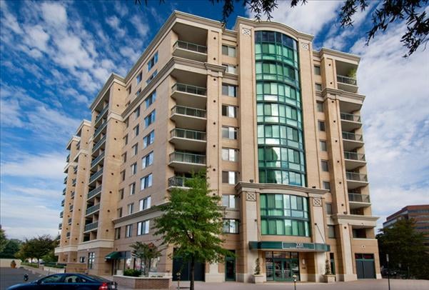 2201 Wilson Apartments
