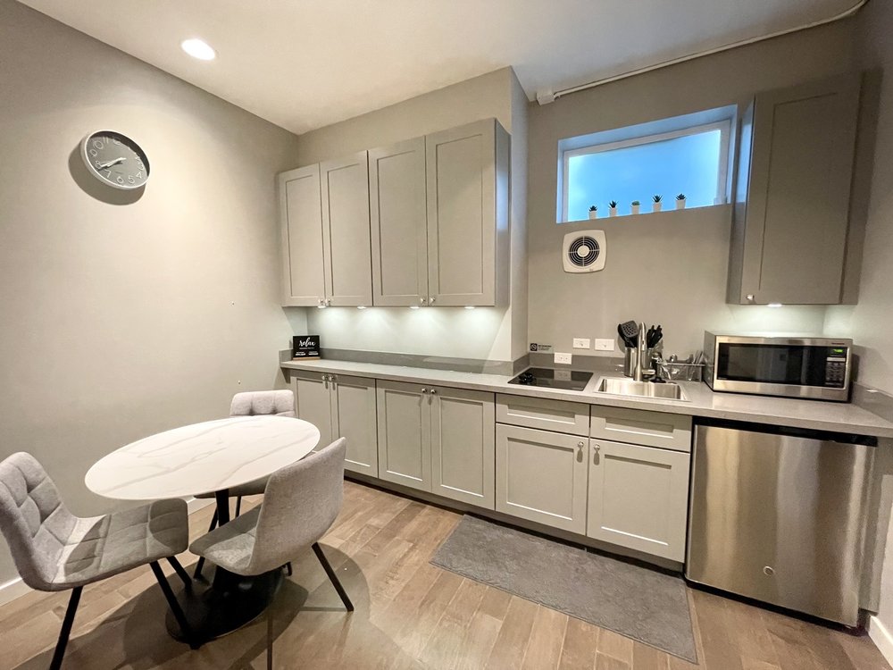 Sanyuan Cabinets & Granite