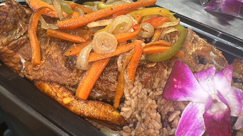 Cocobreeze Caribbean Restaurant And Bakery 