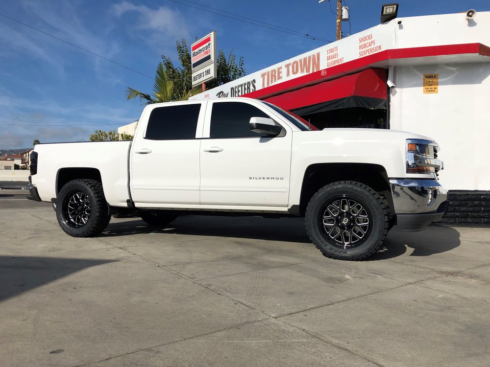 Ray Deeter's Tire Town