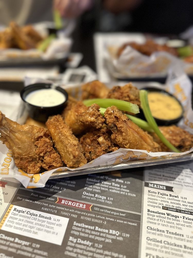 P.J. Whelihan's Pub + Restaurant - Conshohocken
