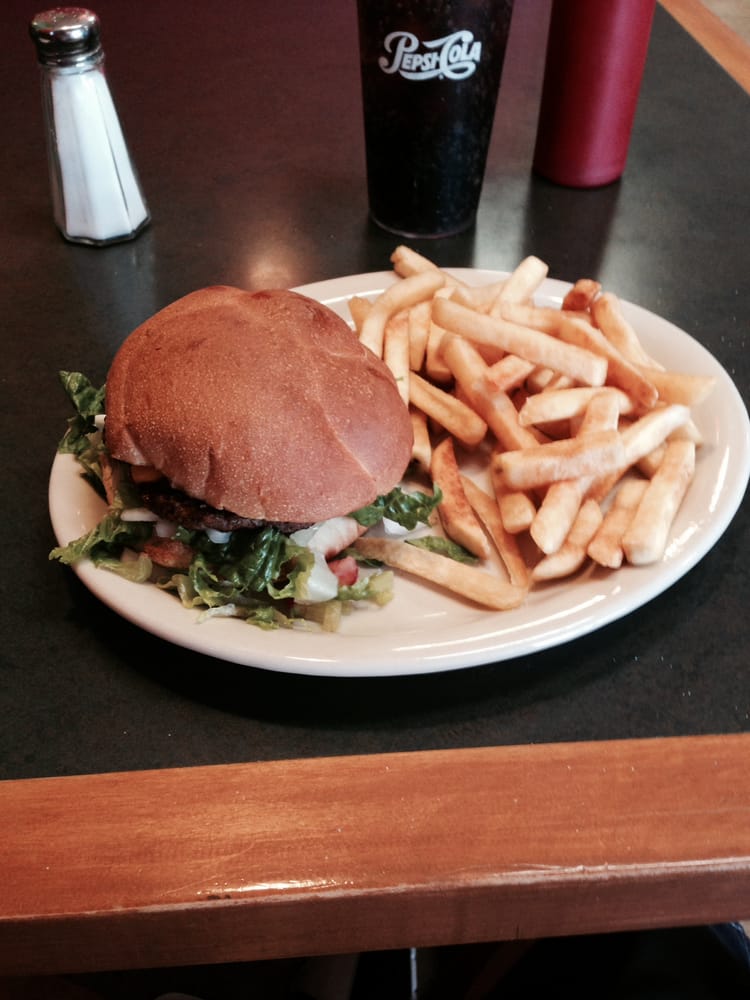 Gus’s New York Pizza 17 Reviews Pizza 209 Village Ave, Yorktown