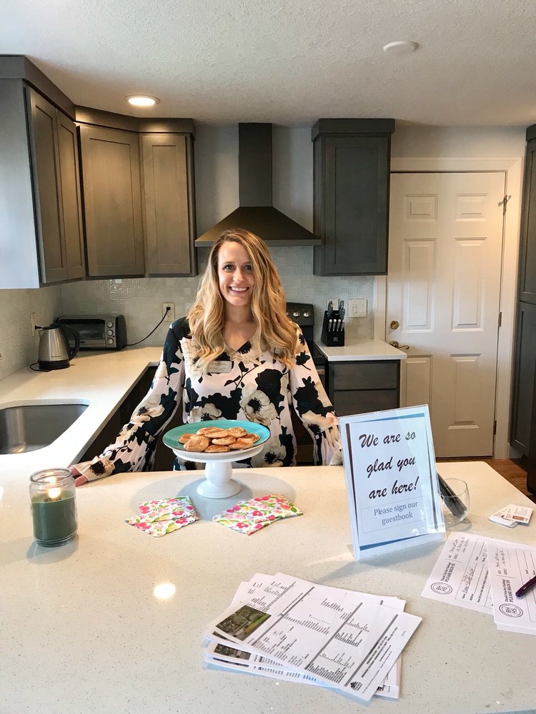 Ashley Bond - Coldwell Banker Tomlinson