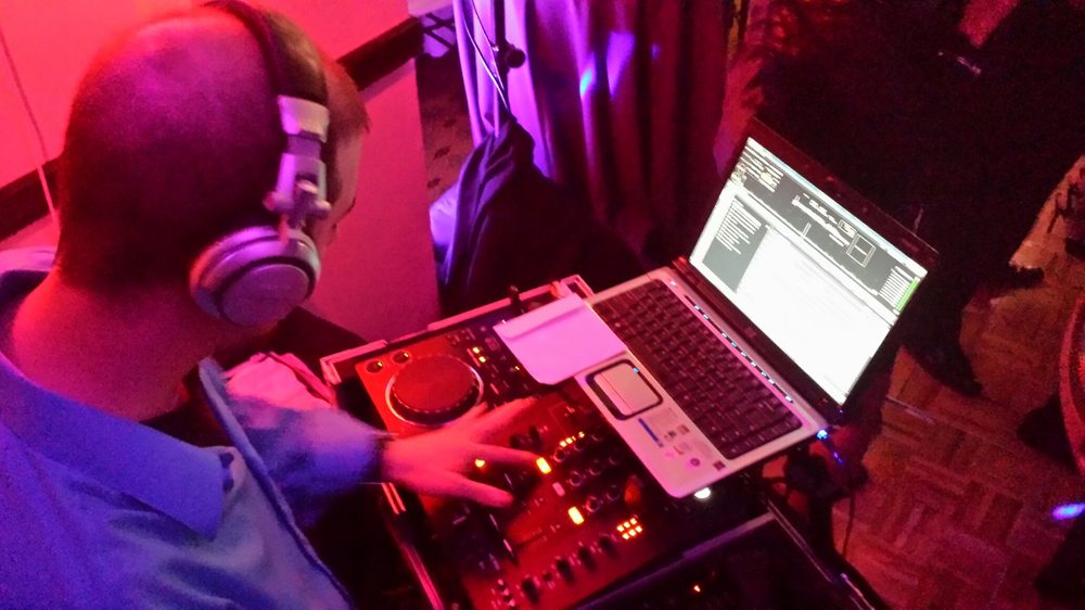 DJ Alex 415 16 Photos & 15 Reviews DJs Inner Sunset, San