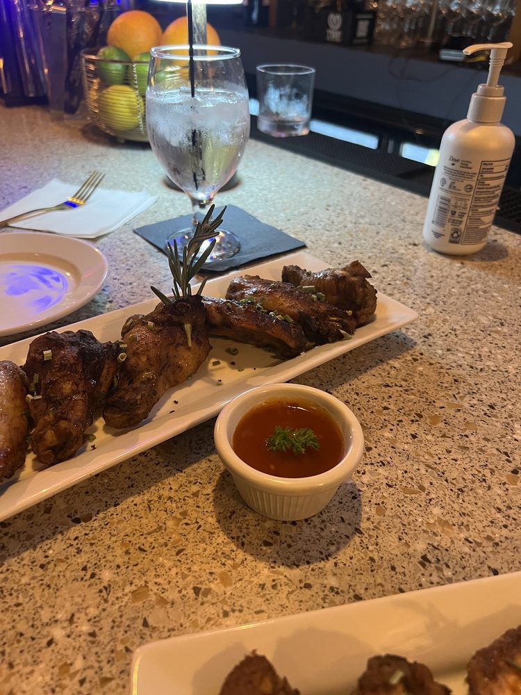 Day Drink Lounge