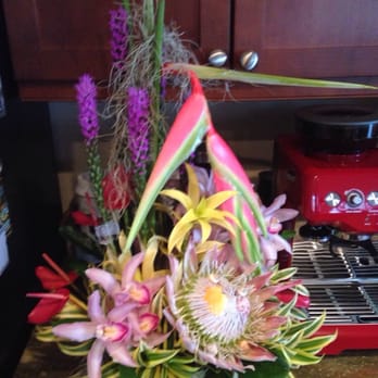 Island Orchard Florist 16 Photos 24 Reviews Florists 75 Photo Of Island Orchard Florist Kailua Kona Hi United States Beautiful Birthday
