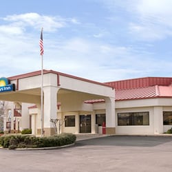 Days Inn By Wyndham Columbus Hotels 1133 Highway 45 North Photo Of Days Inn By Wyndham Columbus Ms United States