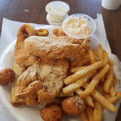 Sharks Fish And En Markham Seafood 124 John Barrow Rd Photo Of Sharks Fish And En Markham Little Rock Ar United States