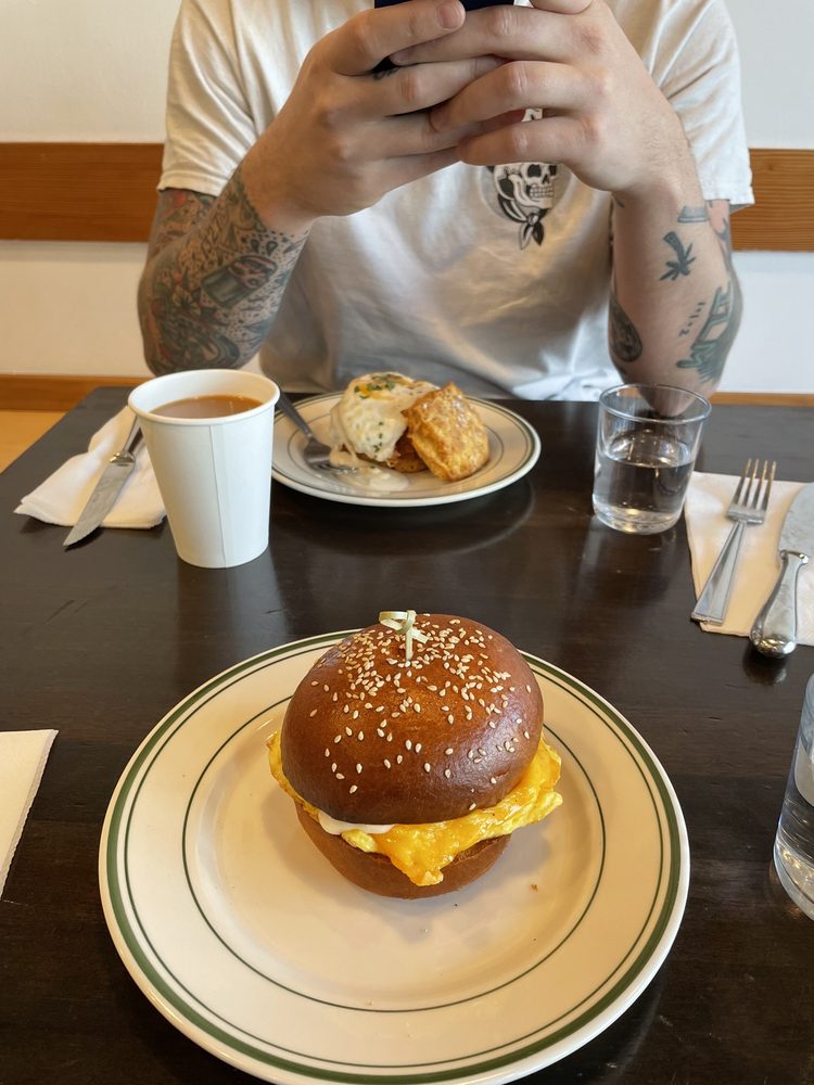 Breakaway Cafe