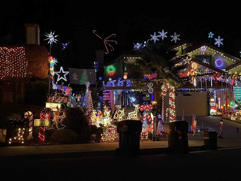 Dourov Livermore Christmas Light Display - Knottingham